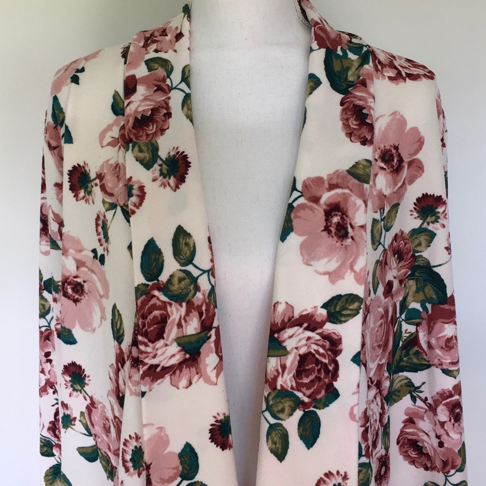 New Floral Open Front Cardigan Roses Meritt OSFM - Picture 2 of 5